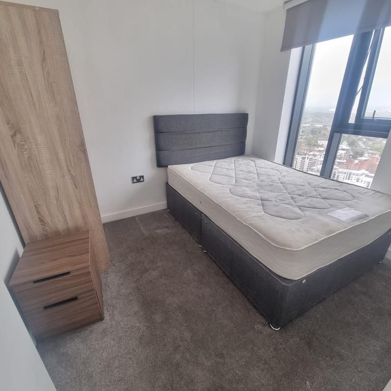 2 bedroom flat to rent - Photo 1