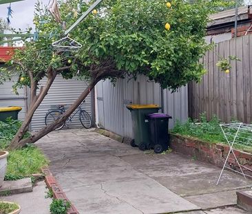 2-bedroom shared house, Nicholson St - Photo 5