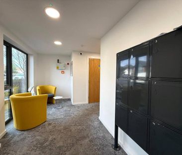 Studio to rent - Photo 6