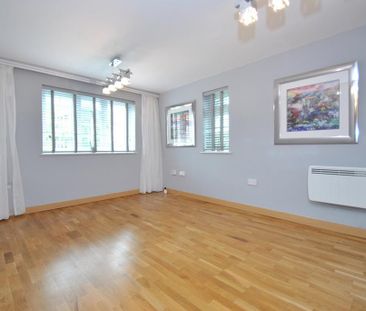 2 bedroom maisonette to rent - Photo 4