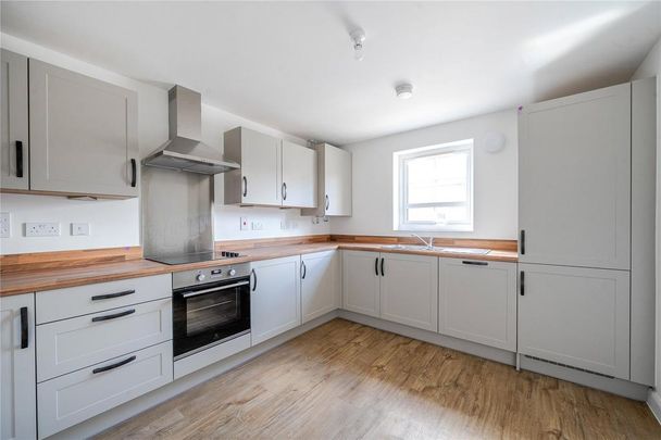 3 bedroom terraced house to rent - Photo 1