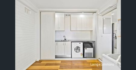 Spacious four-bedroom family home - Photo 5