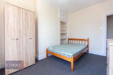 6 bedroom terraced house to rent - Photo 3