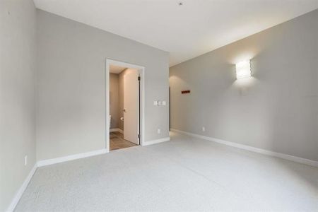 Executive 2 Br Condo For Rent In Oliver W/ Undgr. Parking. - Photo 3