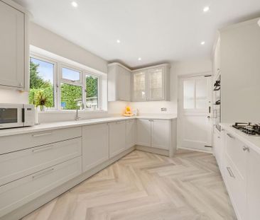 4 bedroom detached house to rent - Photo 6