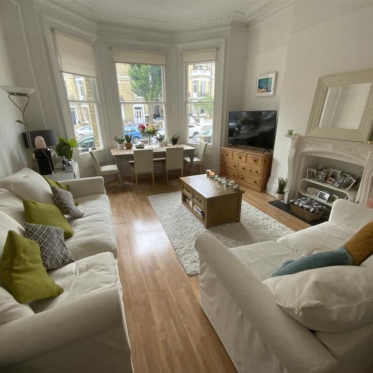 2 bedroom flat to rent - Photo 1