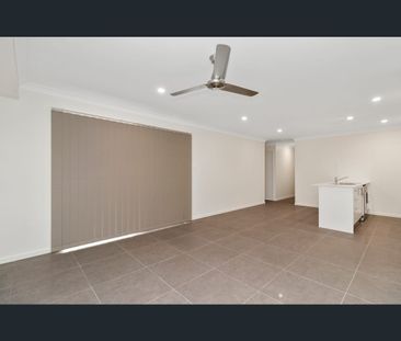 8 Pampling Street, Caboolture, Qld 4510 - Photo 5