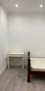 Room in a Shared House, St. Stephen's Road, E6 - Photo 3