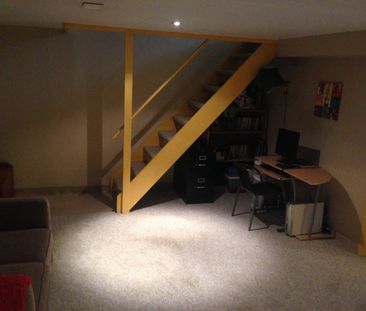 881 Beaconhill Court - 3 bed, 1.5 bath - Photo 6