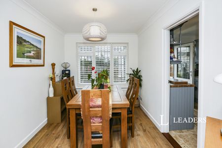 3 bedroom house to rent Garstons Close, Fareham, PO14 - Photo 2