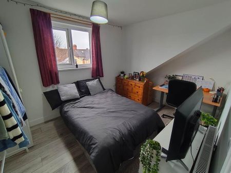 6 bedroom terraced house to rent - Photo 5