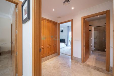 Town House for rent in Santa Clara, Marbella East - Photo 3