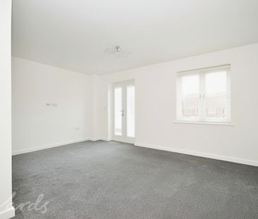 3 bedroom semi-detached house to rent - Photo 3