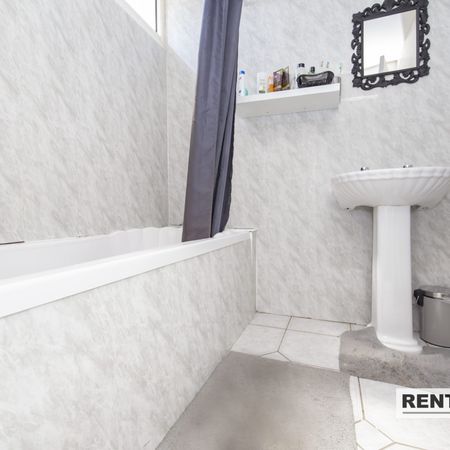 5 Flamborough Close, Coventry, CV3 2FL - Photo 3