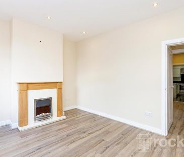 2 bedroom house to rent - Photo 1