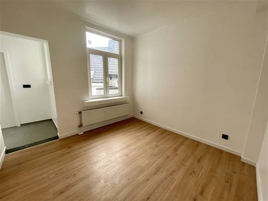 Appartement te huur - Photo 1
