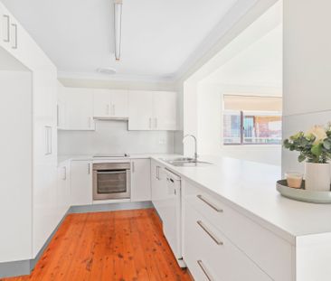 Size, Location and Convenience! - Photo 3