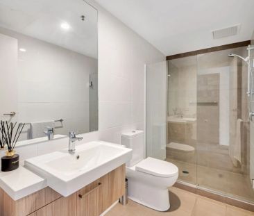 FURNISHED 1 BEDROOM APARTMENT WITH BRILLIANT VIEWS! - Photo 4