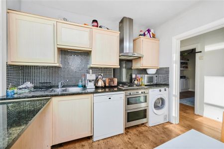 St Olafs Road, Fulham, SW6 - Photo 3