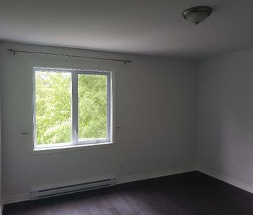 Logement à louer - Contrecoeur - Photo 2