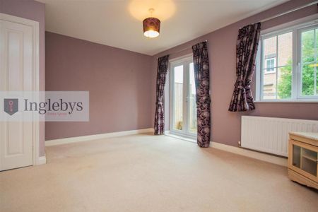 2 bedroom terraced house to rent - Photo 5
