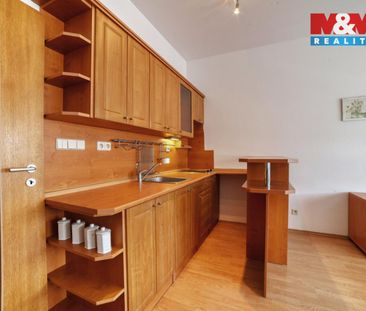 Pronájem bytu 1+kk a garsoniéry 32 m² - Photo 4