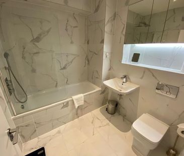 High Street - Photo 5