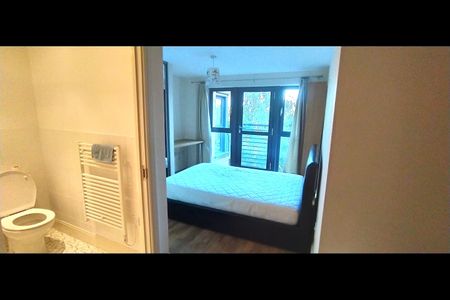 2 Bed Flat, Spa Road, SE16 - Photo 5