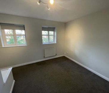 2 bedroom semi-detached house to rent - Photo 4