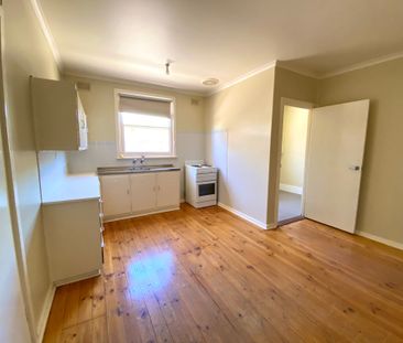 To register & apply for this property, please use this link: https:... - Photo 6