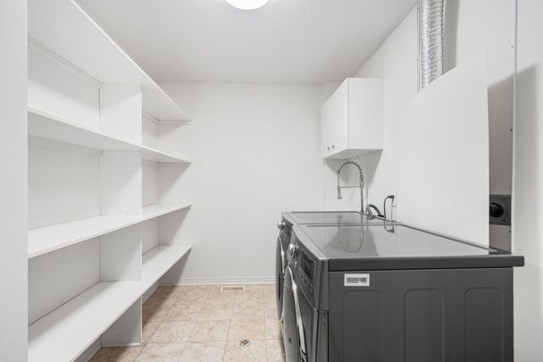 For Lease - 1321 Morley Boulevard, Mooneys Bay - Carleton Heights and Area, Ontario - Photo 1