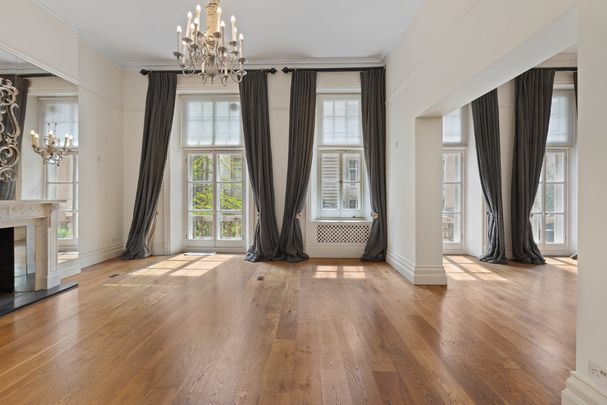 Albert Court, South Kensington, SW7 - Photo 1