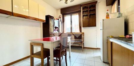 5 locali in affitto - Photo 2