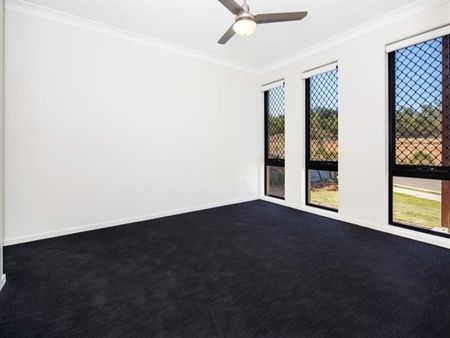 Modern 3-Bedroom House in Augustine Heights - Photo 2