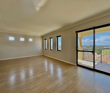 Luxury Living Across Three Levels with Uninterrupted Views. - Photo 3