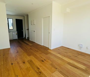 2 Bedroom - 1 Bathroom - Offstreet Parking - Photo 1