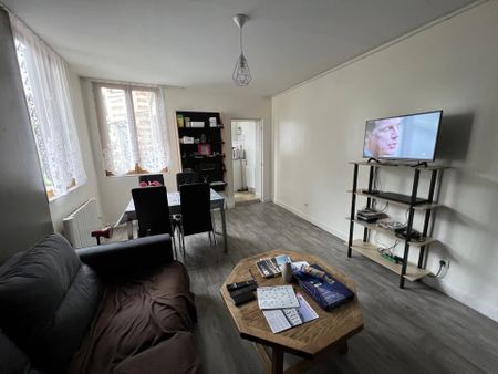 Location Appartement 1 pièces 25 m2 à Villers-Cotterêts - Photo 3