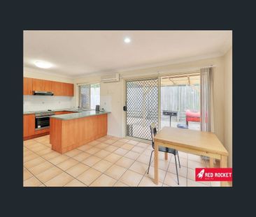 Modern 3-Bedroom Townhouse in Prime Location - Photo 1