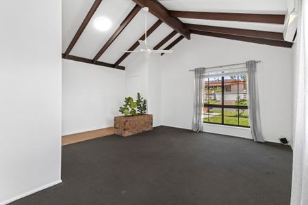 22 Dunleath Street, Durack QLD 4077 - House For Rent - $600 | Domain - Photo 3