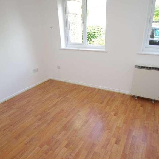 Scammel Way Wd, Watford, WD18 - Photo 1