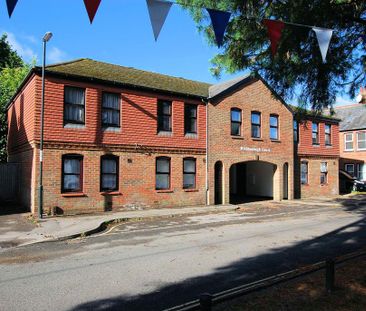 1 bedroom maisonette to rent - Photo 1