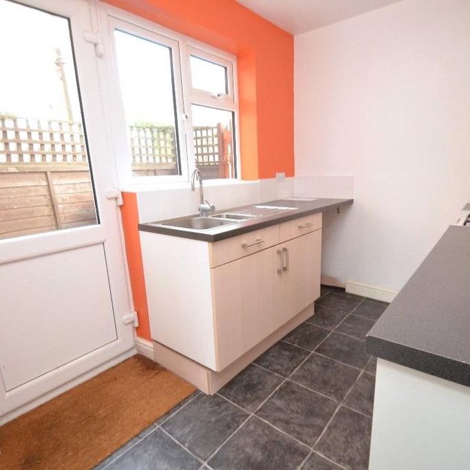 3 bedroom terraced house to rent - Photo 1