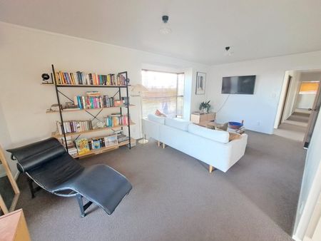 Room Only, 12 Ridge Lane, Central NP - Photo 2