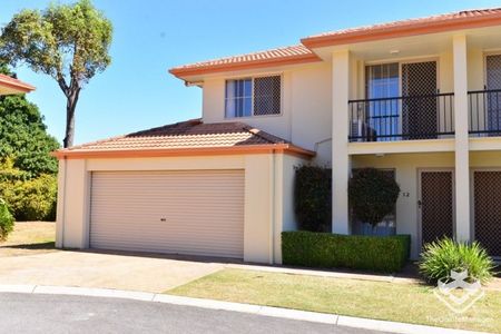Walk to School! Spacious Townhouse for Rent in Sunnybank Hills - Photo 4