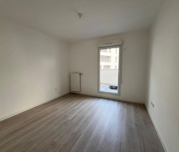 location Appartement T3 DE 70.73m² À ROUEN - Photo 3