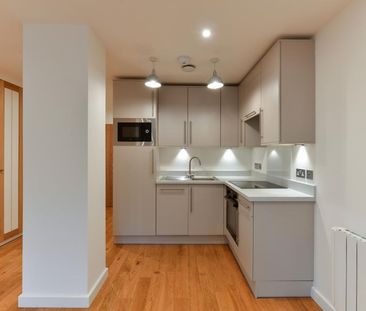 Broadway, Woking, Surrey, GU21 - Photo 1