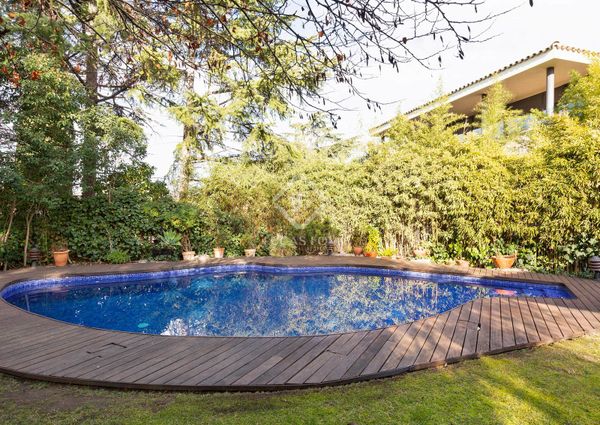 5 Bedroom house / villa with 172m² garden for rent in Sant Cugat, Barcelona