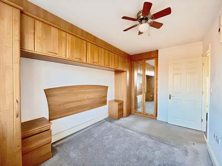 3 bedroom terraced house to rent - Photo 3