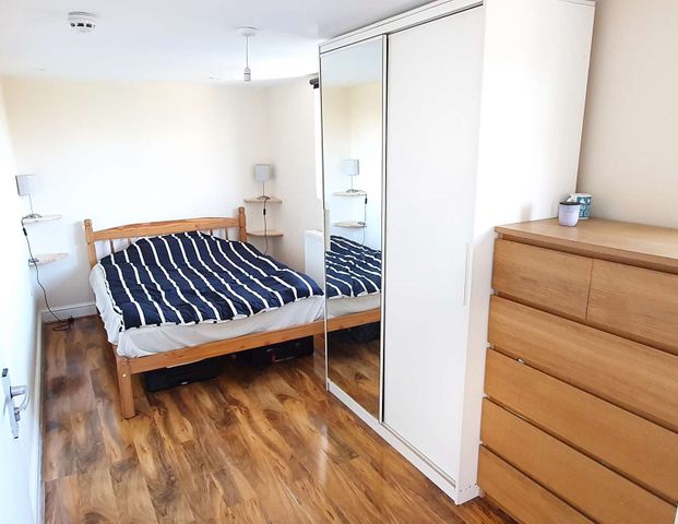 Sneyd Road Room 6 - Photo 1