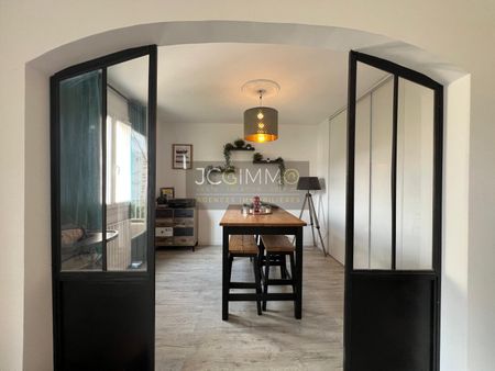 Location Appartement 3 pièces 77m² HYERES 83400 - Photo 4